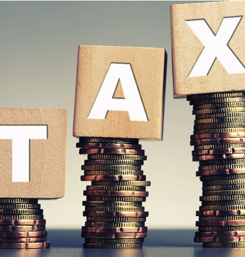 Изображение мужчины на баннере